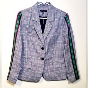 Romeo and Juliet Couture plaid blazer